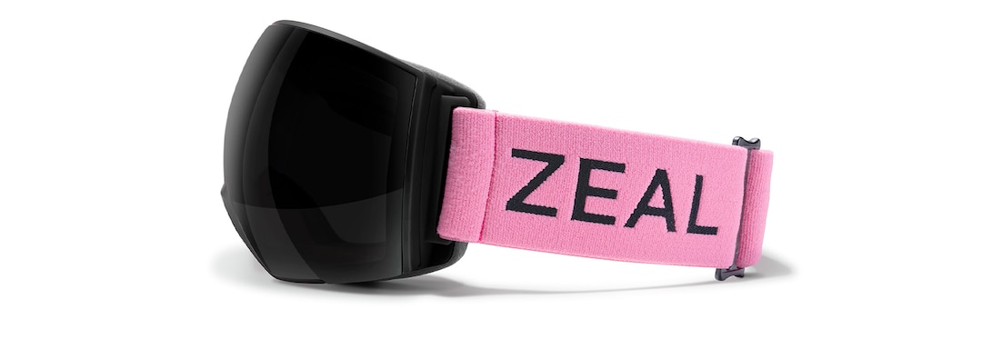 Margot Hangfire side View