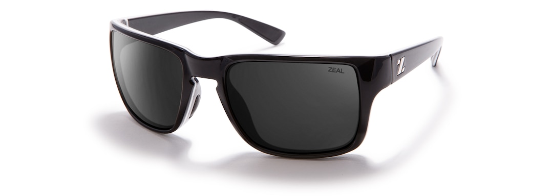 Primer Black CASCADE quarter View