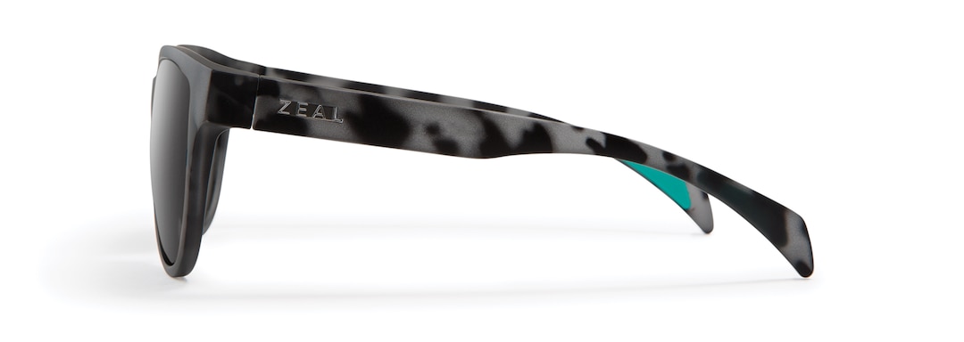 Gloss Smoke Tortoise ISABELLE side View