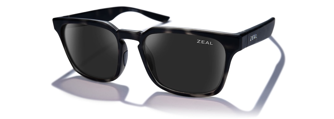 Transparent Grey Havana WHITTIER quarter View